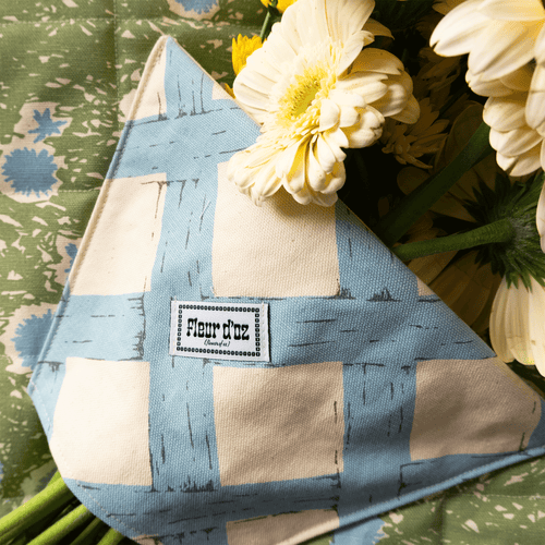 The Bouquet Tote in Scribble Flower - Sage & Sky