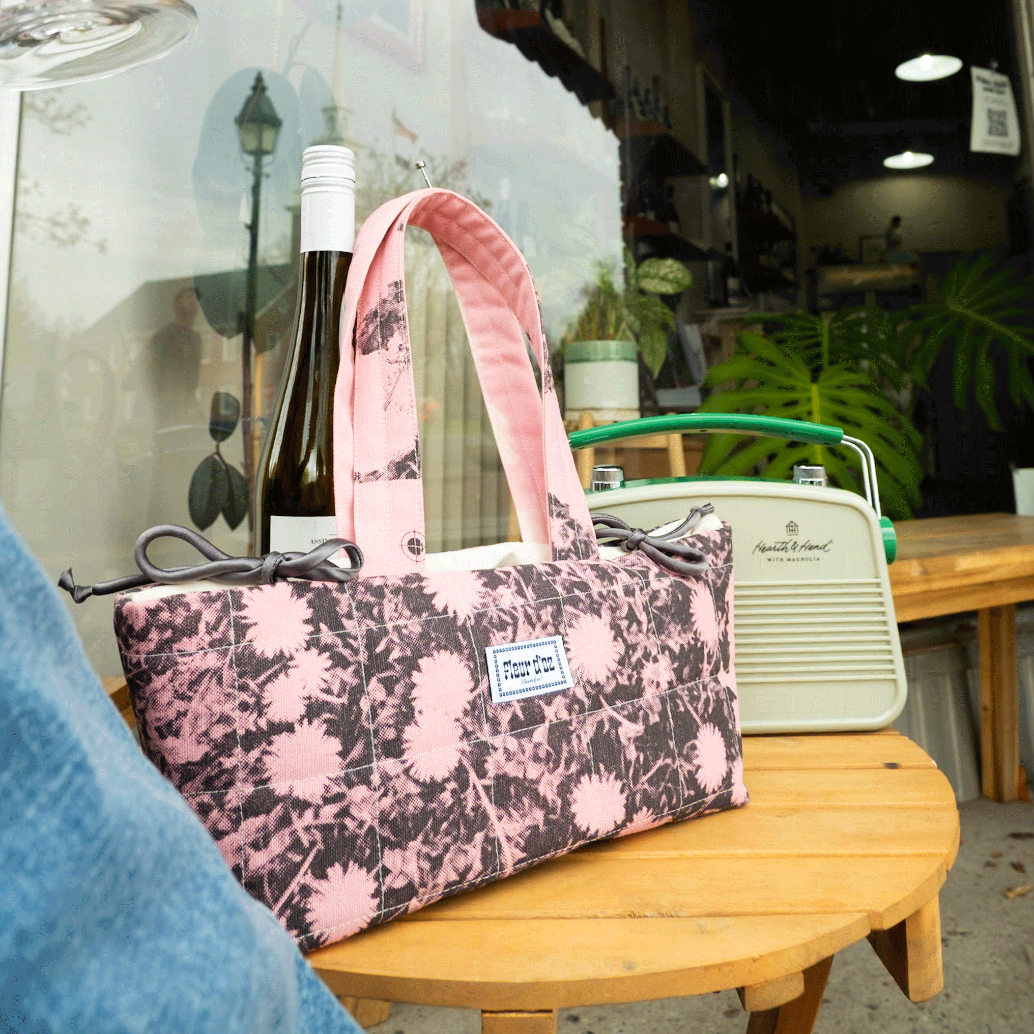 The Quilted Dandelion Photo Baguette - Bubblegum Pink & Black